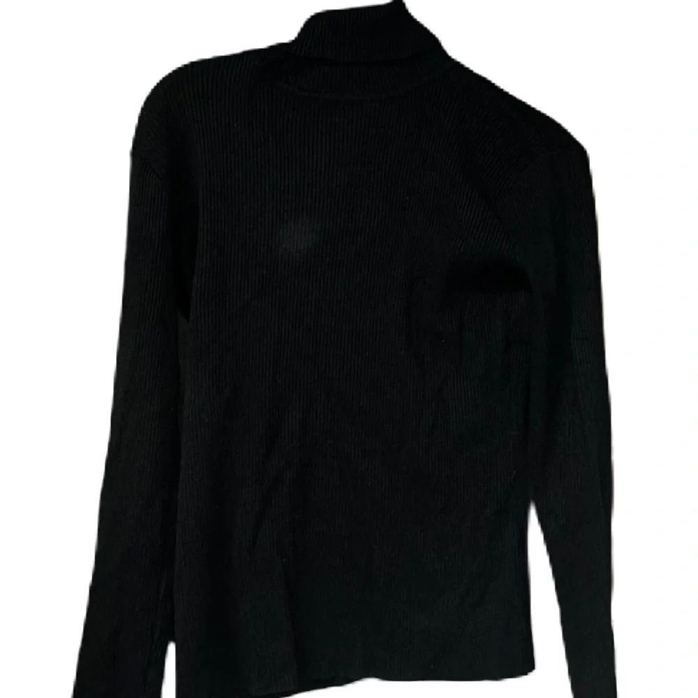 P.C. teen girls 18 black ribbed turtle neck brown button skirt 90s prep winter